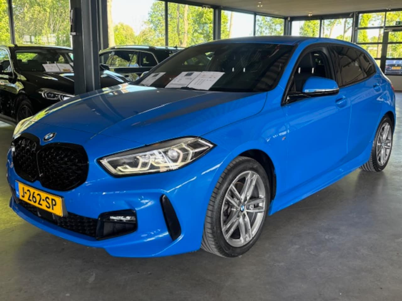 BMW 1-serie - (f40) 118i 140pk High Executive M-sport 50 JAHRE - AutoWereld.nl