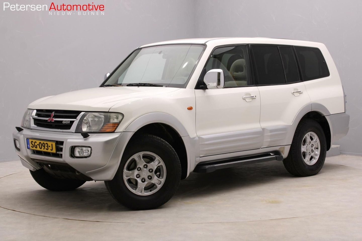 Mitsubishi Pajero - 3.5-24V V6 GLS Long Body *7 pers* Vol* - AutoWereld.nl