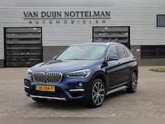 BMW X1 - xDrive20i High Executive / HUD / Leer / Camera / N.A.P