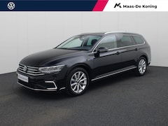 Volkswagen Passat Variant - 1.4TSI PHEV 115kW/156PK GTE Business DSG · Navigatie · Massage functie · Camera + Parkeers