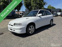 Opel Astra - 2.0i GSi