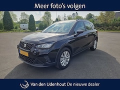 Seat Arona - 1.0 TSI 95pk Style / Navigatie via App Connect / Parkeersensoren