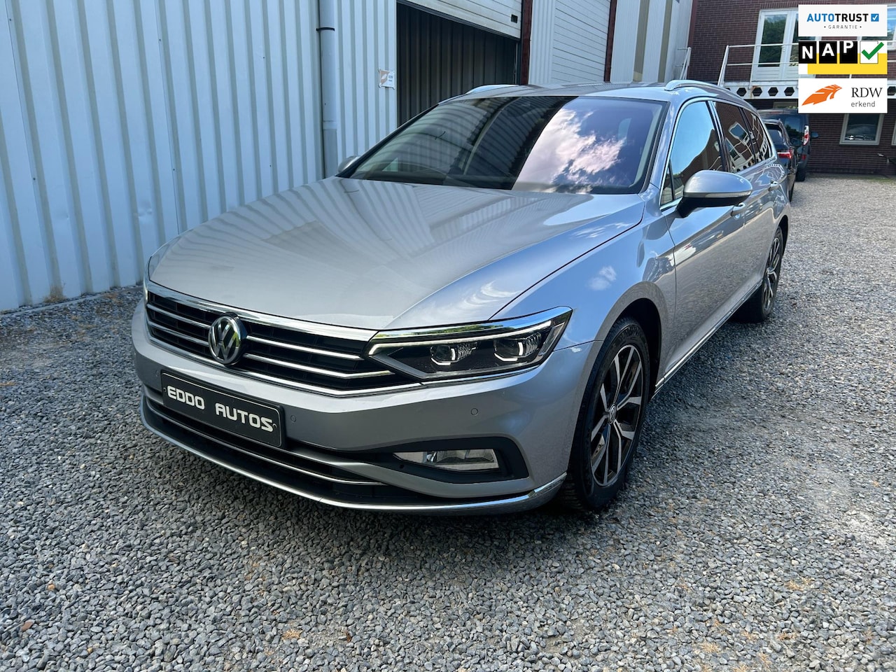 Volkswagen Passat Variant - 1.6 TDI Highline Leer Led Xenon BTW - AutoWereld.nl