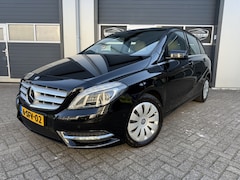 Mercedes-Benz B-klasse - 200 Ambition Leer Cruise Stoelverwarming Led PDC Navi Nederlands
