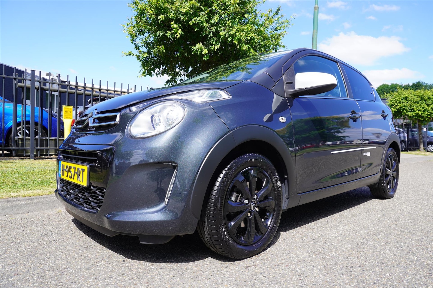 Citroën C1 - 1.0 VTi 72PK 5D Urban Ride Apple Carplay Parkeercamera - AutoWereld.nl