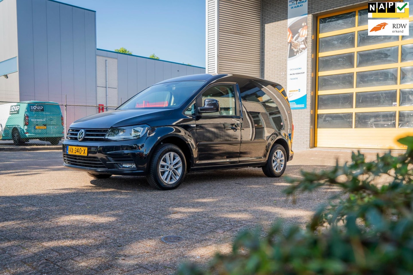 Volkswagen Caddy - 1.6 TDI L1H1 Highline 1.6 TDI L1H1 Highline - AutoWereld.nl