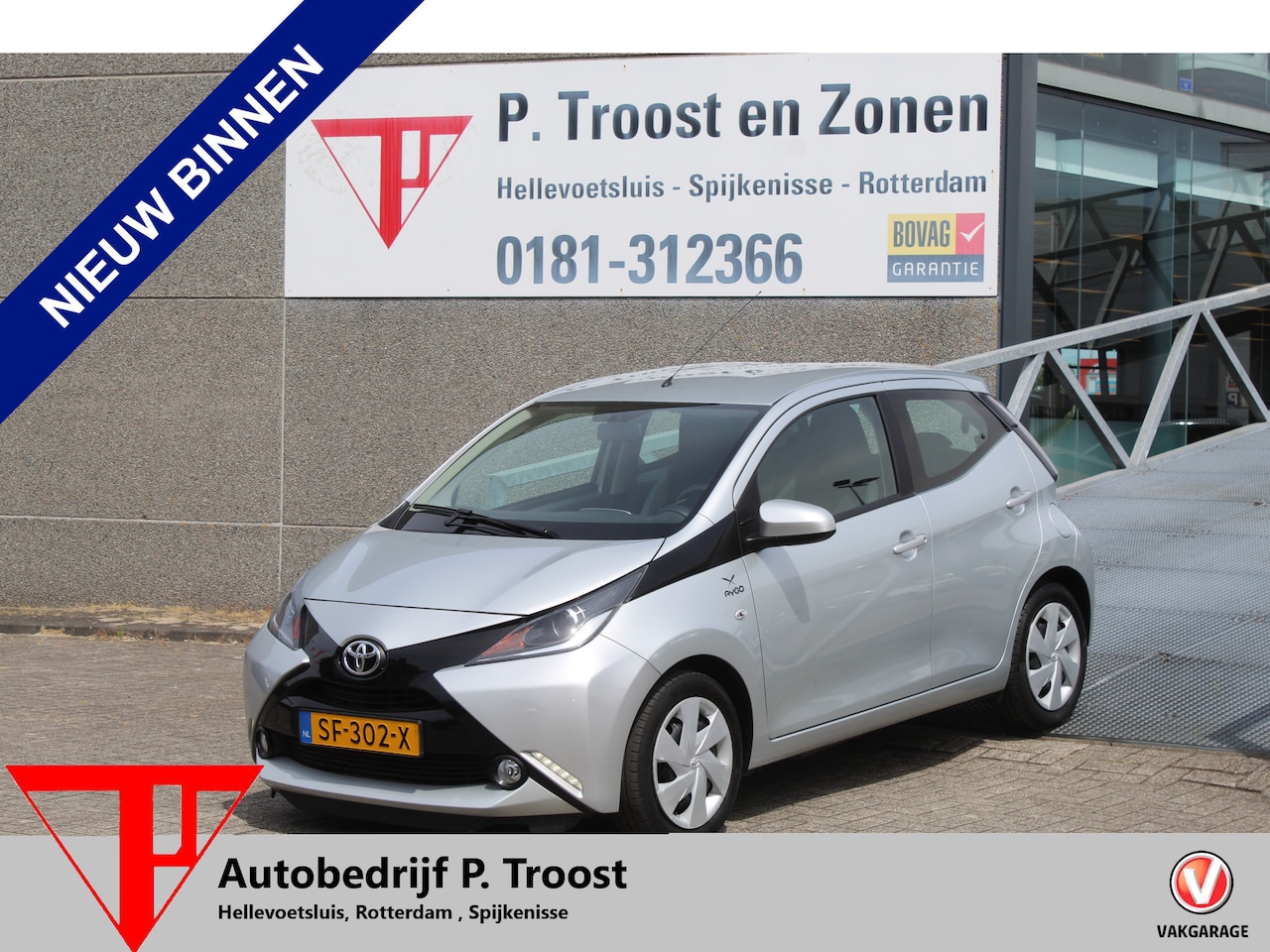 Toyota Aygo - 1.0 VVT-i x-play Airco/Achteruitrijcamera/Apple carplay/Bluetooth/Toerenteller/Multifuncti - AutoWereld.nl