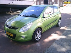 Hyundai i20 - 1.2i DynamicVersion/airco/apk tot 03-2026