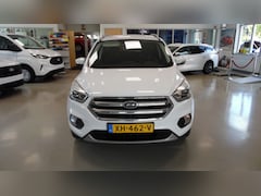 Ford Kuga - 1.5 EcoBoost 120pk 2WD Trend Edition