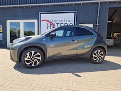Toyota Aygo X - 1.0 VVT-I Premium Camera Navi Apple DAB 17LM Black Line