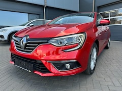 Renault Mégane - Megane 1.3 TCe Limited140PK Navi Camera Trekhaak