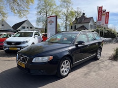Volvo V70 - 2.0D KINETIC / LEDER / NAVI / CRUISE CTR. / AIRCO-ECC / PDC