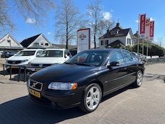 Volvo S60 - 2.4 DRIVERS EDITION / LEDER / NAVI / CRUISE CTR. / 17'' LMV