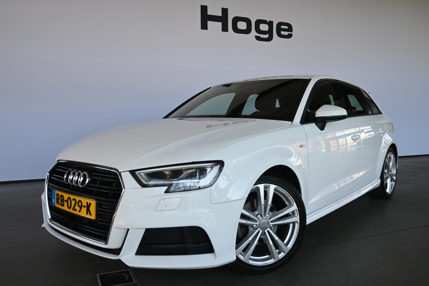 Audi A3 Sportback - 1.0 TFSI Sport S-Line Clima Cruise Control Navigatie LED Rijklaarprijs Inruil Mogelijk! - AutoWereld.nl