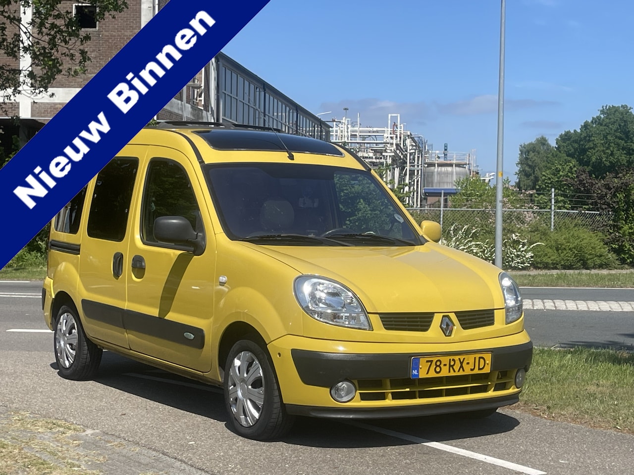 Renault Kangoo - 1.5 dCi Privilège | 2x Schuifdeur | Airco | Trekhaak | Glazendak | Elektrische Ramen - AutoWereld.nl