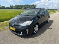 Toyota Prius - 1.8 Business PANORAMADAK | ONDERHOUDSBOEKJE