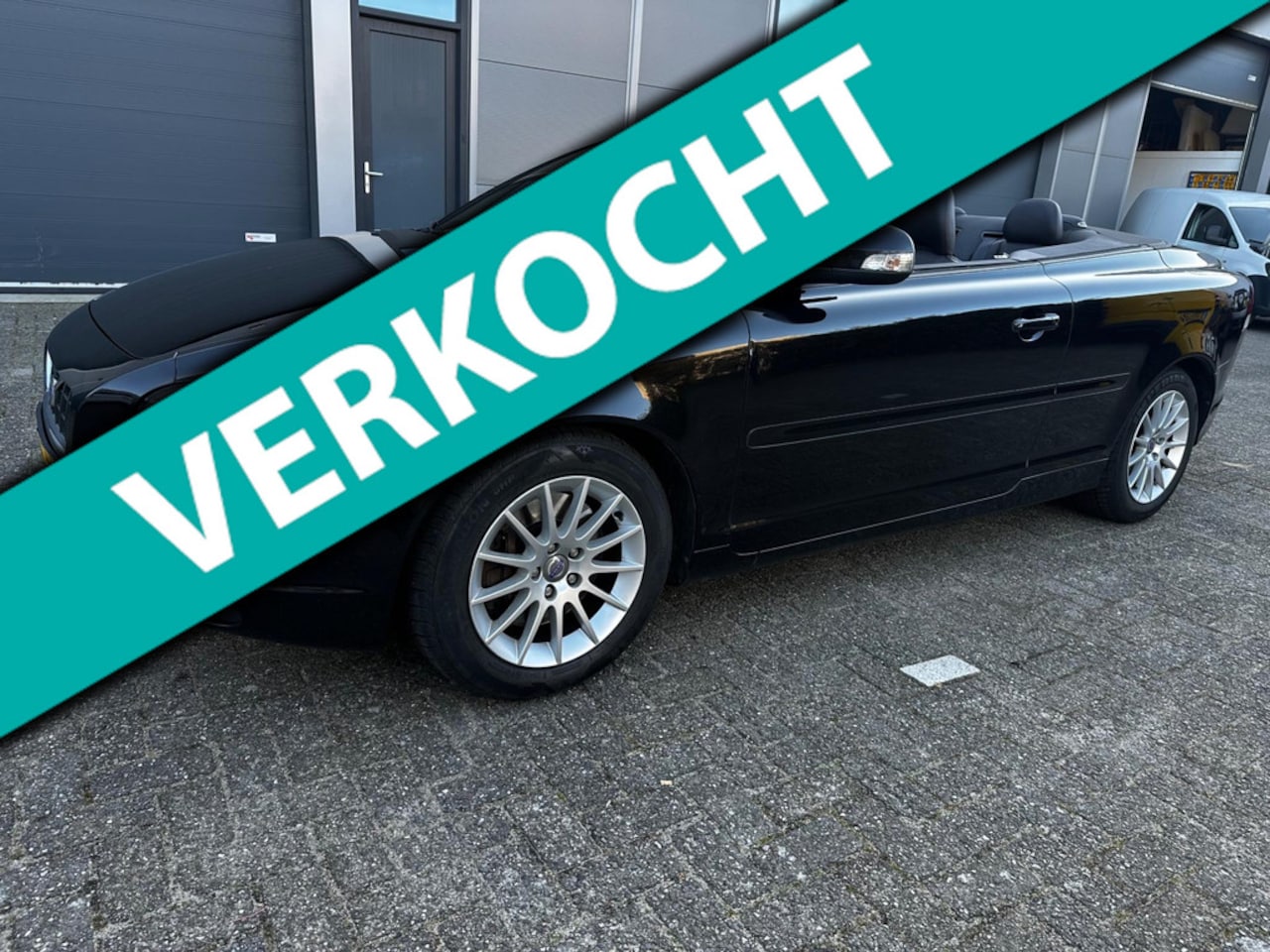 Volvo C70 Convertible - 2.0D 2009 airco apk6-2025 - AutoWereld.nl