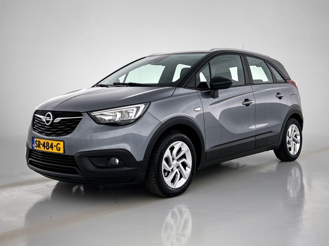 Opel Crossland X - 1.2 Online Edition | 83pk | Navigatie | 53.000km! | Parkeersensoren Achter | Lichtmetalen - AutoWereld.nl