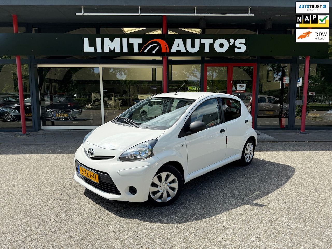 Toyota Aygo - 1.0 VVT-i Now Airco/El.ramen/5drs/Nap/Apk - AutoWereld.nl