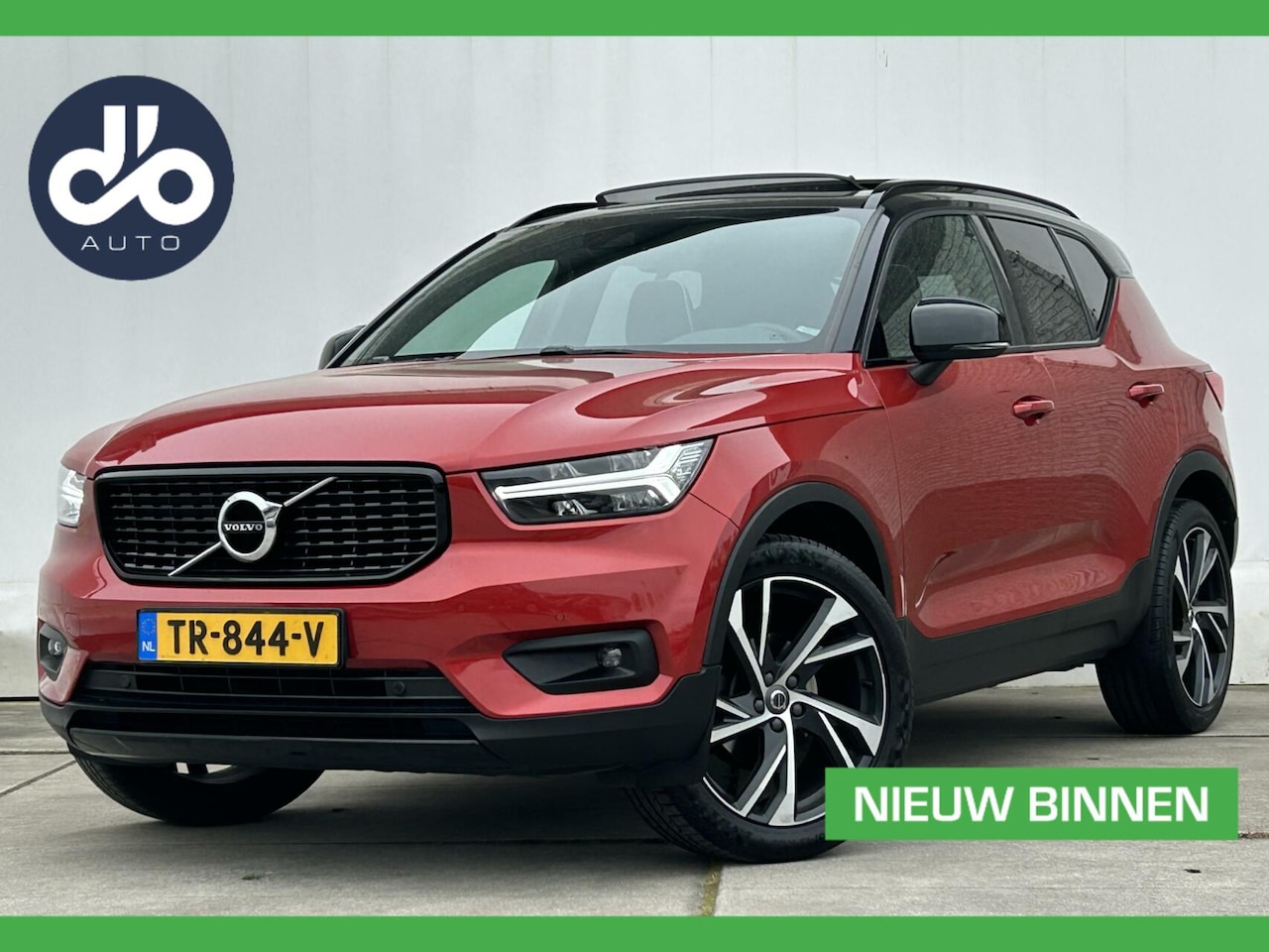 Volvo XC40 - 1.5 T3 157pk R-Design PANO DAK I HARMAN & KARDON I DEALER O.H. 20" LMV - AutoWereld.nl