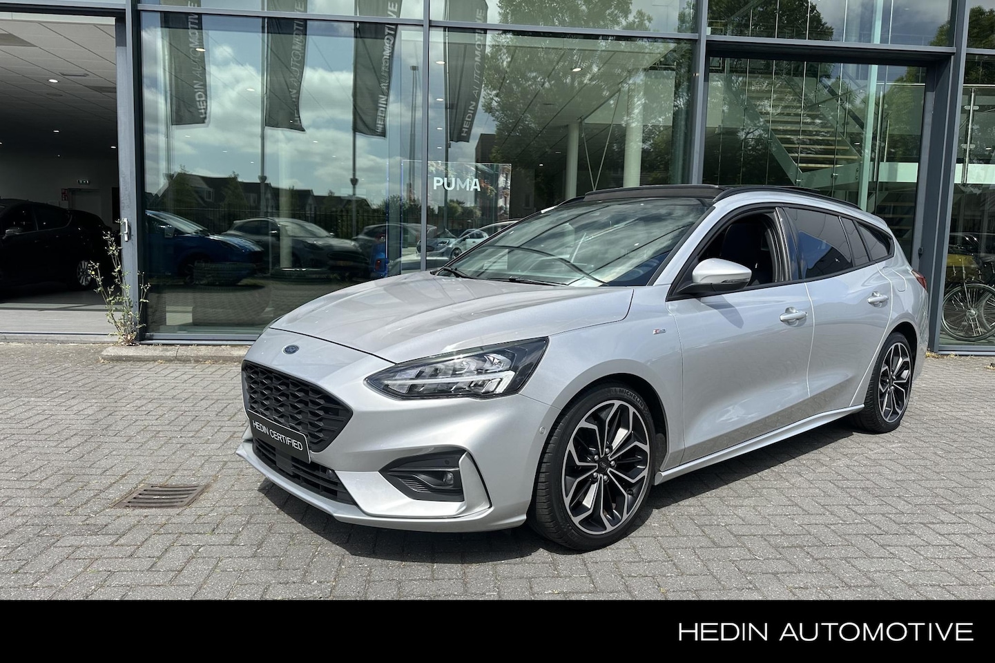 Ford Focus Wagon - 1.5 EcoBoost 150PK Automaat ST Line X | Adaptive Cruise Control | Winter Pack | Panoramada - AutoWereld.nl
