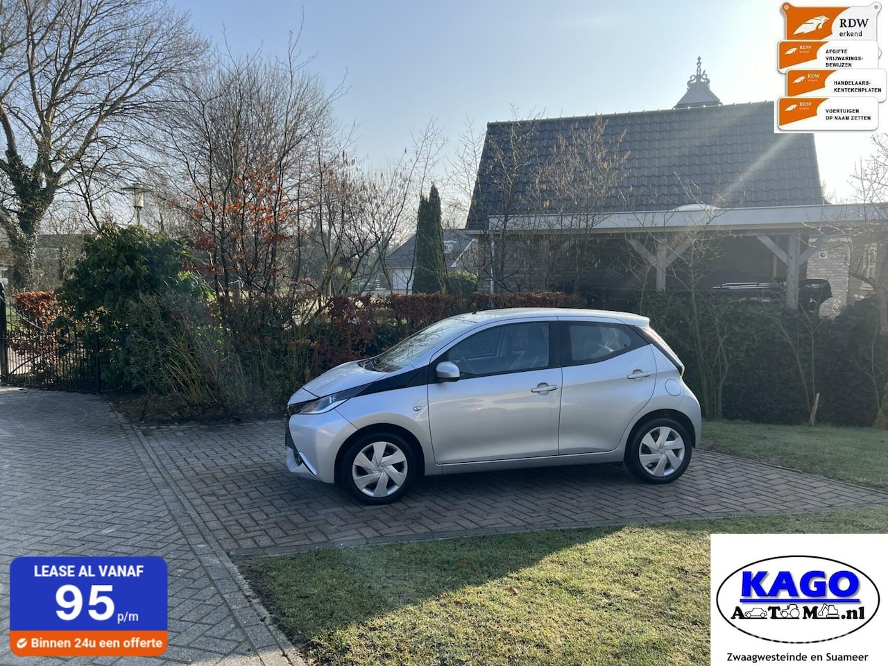 Toyota Aygo - 1.0 VVT-i x-play 1.0 VVT-i x-play - AutoWereld.nl
