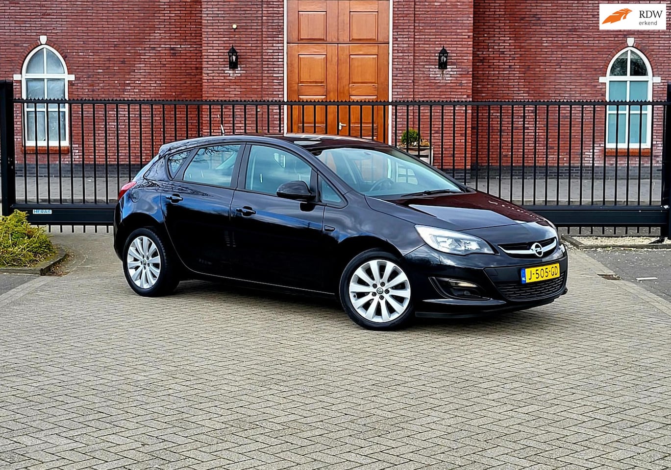 Opel Astra - 1.4 Business + / Navi / Stoelverwarming / Nieuwe Apk / Airco - AutoWereld.nl