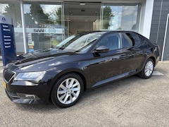 Skoda Superb - 1.4 TSI Active Business Navigatie Trekhaak