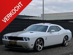 Dodge Challenger - SRT8 6.4L V8 HANDGESCHAKELD