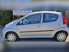 Peugeot 107 - XS- 5 DEURS 1.0-12V XS