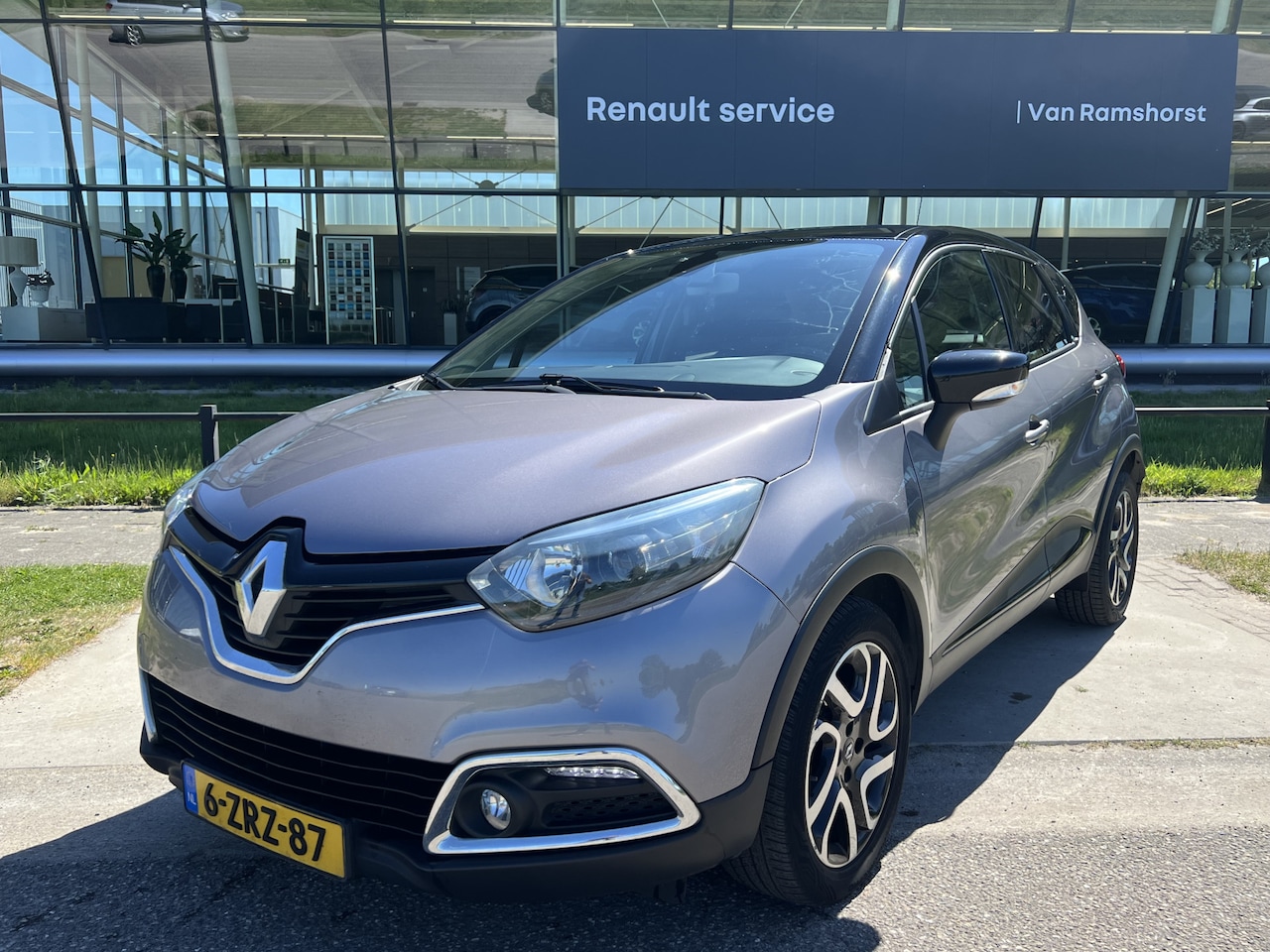 Renault Captur - 1.2 TCe Dynamique / Automaat / Trekhaak / Keyless / Stoelverw. / Camera / Cruise / - AutoWereld.nl