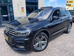 Volkswagen Tiguan - 2.0 TSI R- 4Motion-PANO-DIGITAALDASH