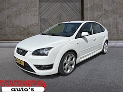 Ford Focus - 1.6-16V ST-line, 5 drs sport