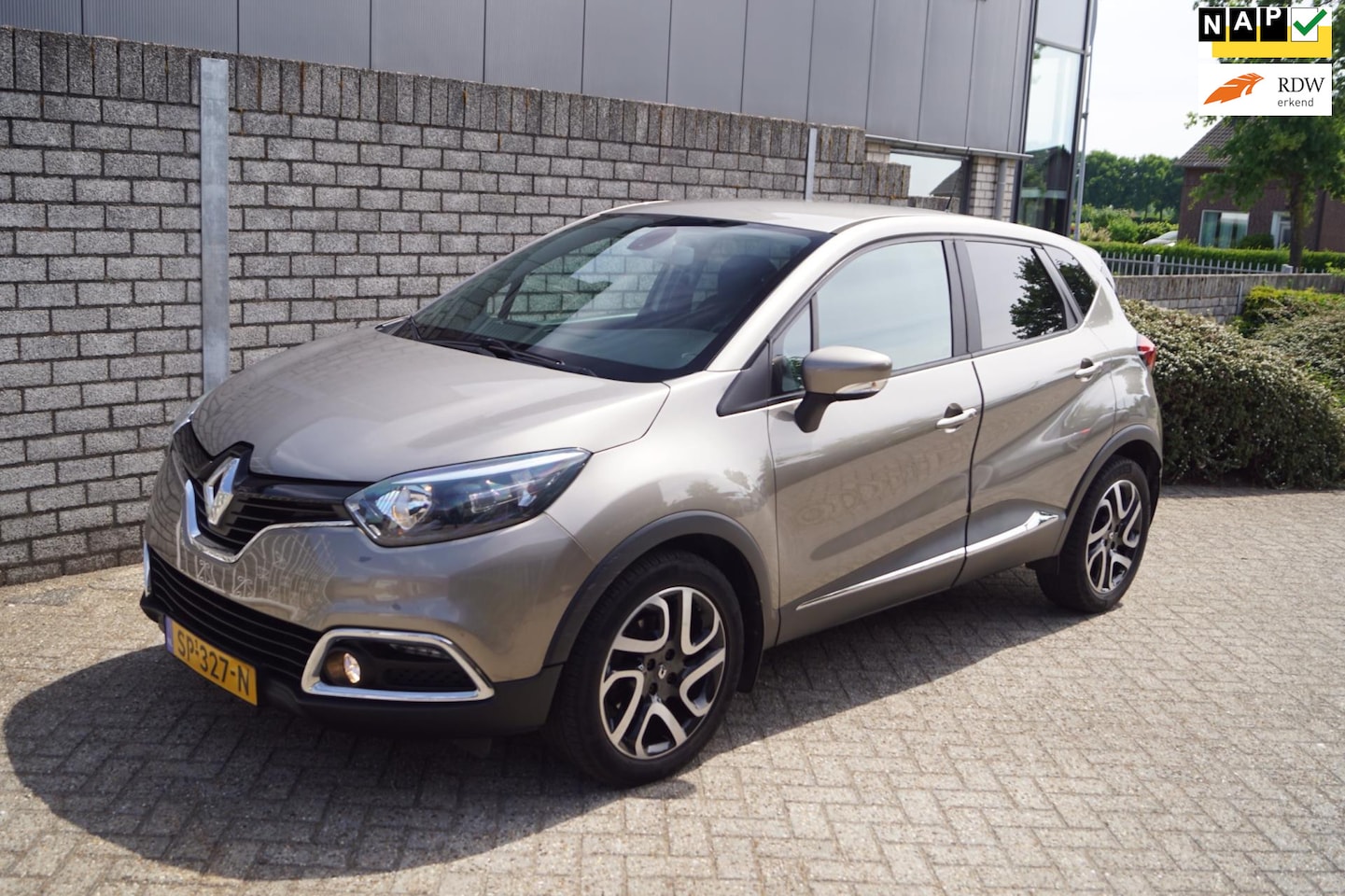 Renault Captur - 1.2 TCe Intense Automaat Navi Camera Clima Cruise 4x Elektrische Ramen Stoelverw PDC LMV 1 - AutoWereld.nl