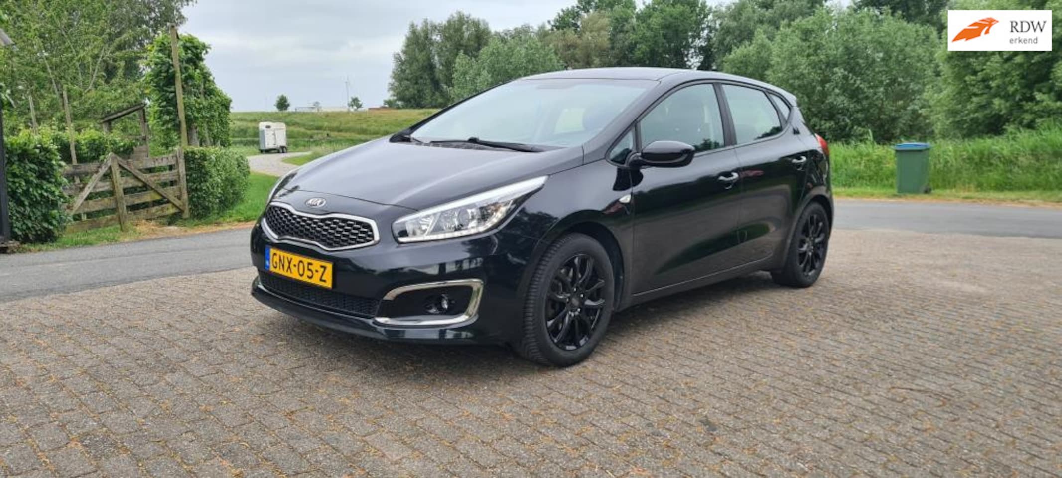 Kia Cee'd - 1.6 GDI DynamicLine 1.6 GDI DynamicLine - AutoWereld.nl