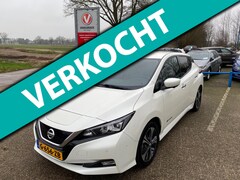 Nissan LEAF - Tekna 40 kWh | Origineel Nederlands | Cruise Control | Camera | All Season banden