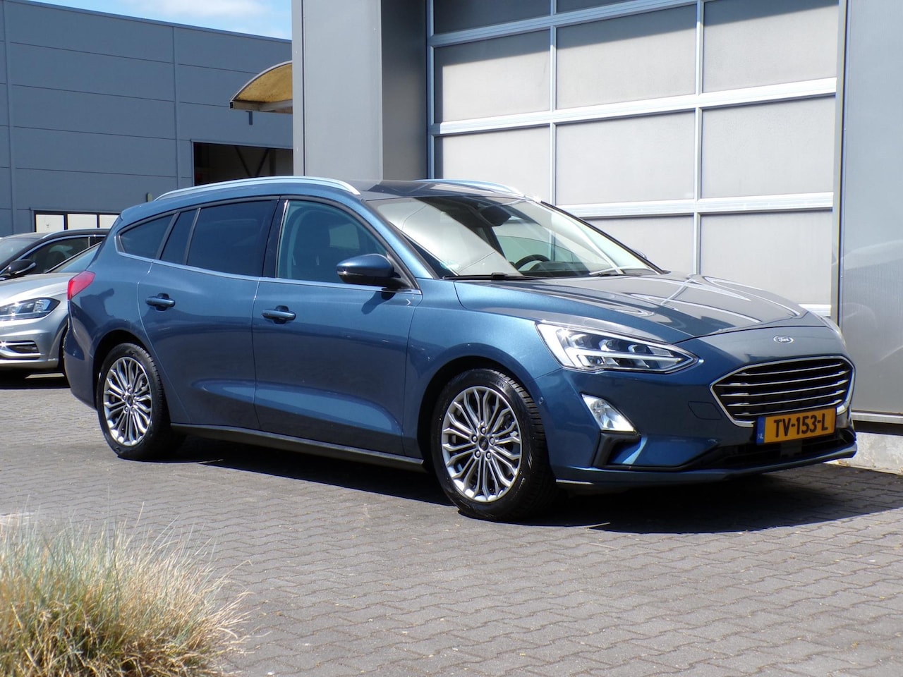 Ford Focus Wagon - 1.0 EcoBoost Titanium Business Stoelverw/Camera/Clima/Cruise!! - AutoWereld.nl