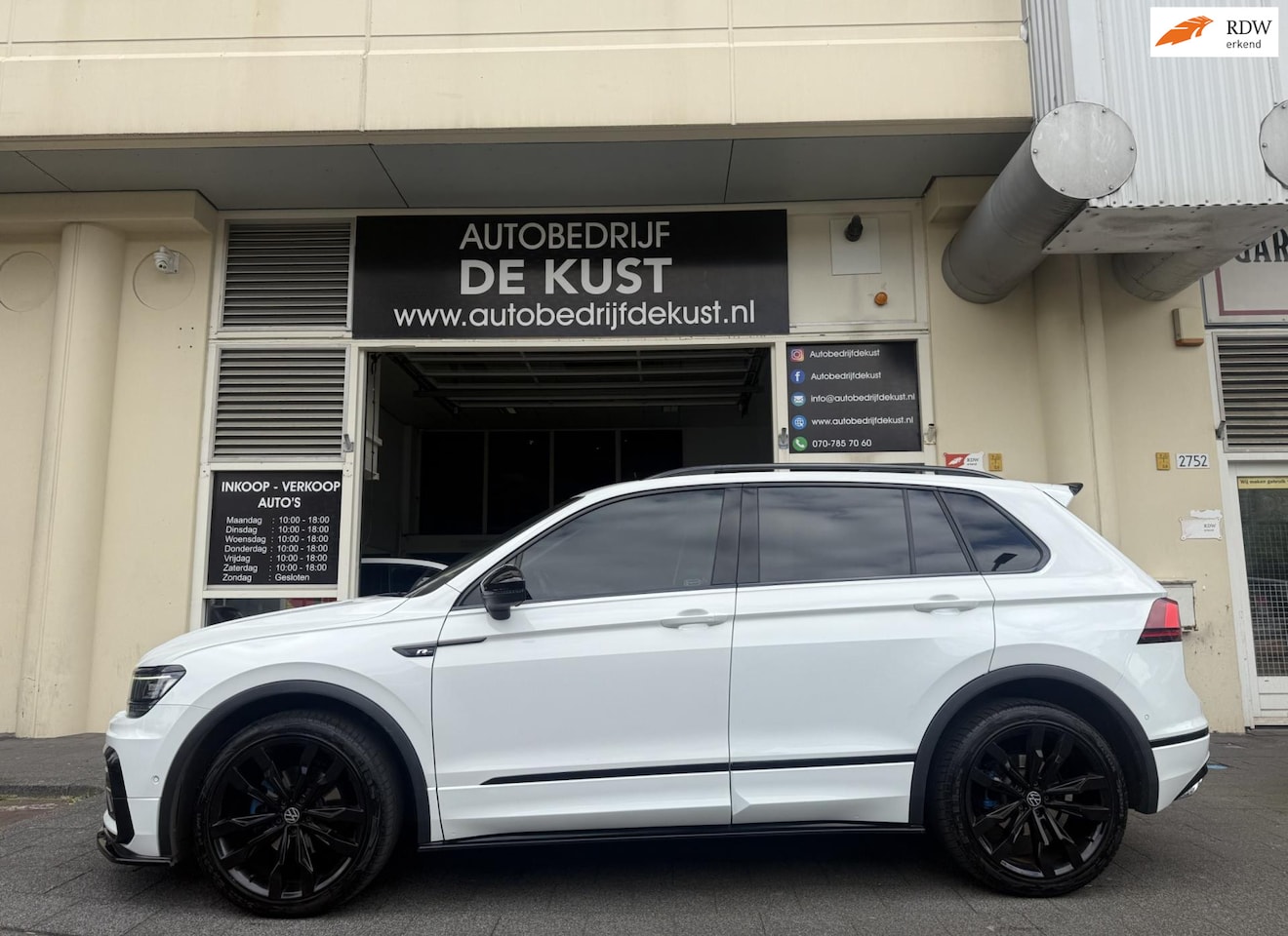 Volkswagen Tiguan - 1.4 TSI DSG 4M 2018 R-Line Pano ACC Camera - AutoWereld.nl