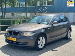 BMW 1-serie - 118i Business Line 5drs Airco LM velgen NAP 1 jaar APK