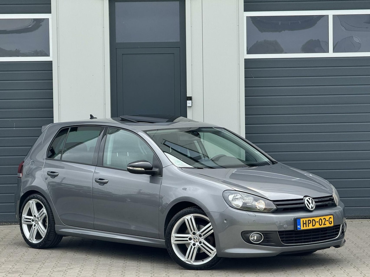 Volkswagen Golf - 1.2 TSI R-Line 2012 / Match / Navi / Dakje - AutoWereld.nl