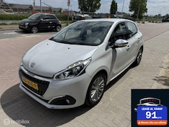 Peugeot 208 - 1.2 PureTech Allure Clima|Navi|Camera|Weinig KM