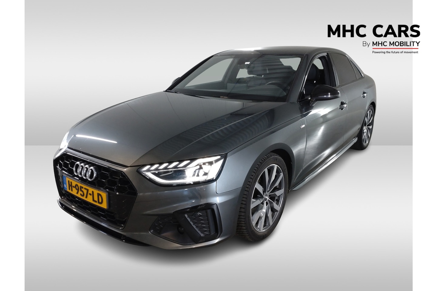 Audi A4 Limousine - 35 TFSI Launch edition Sport | Verwacht | Trekhaak | S-line - AutoWereld.nl
