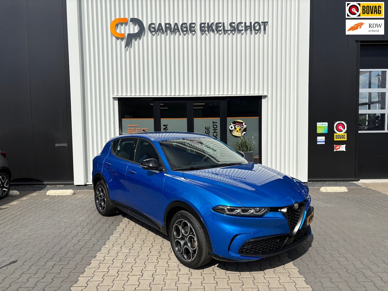 Alfa Romeo Tonale - 1.5T Hybrid Sprint / Automaat / Camera / Carplay / Adaptive Cruise control - AutoWereld.nl