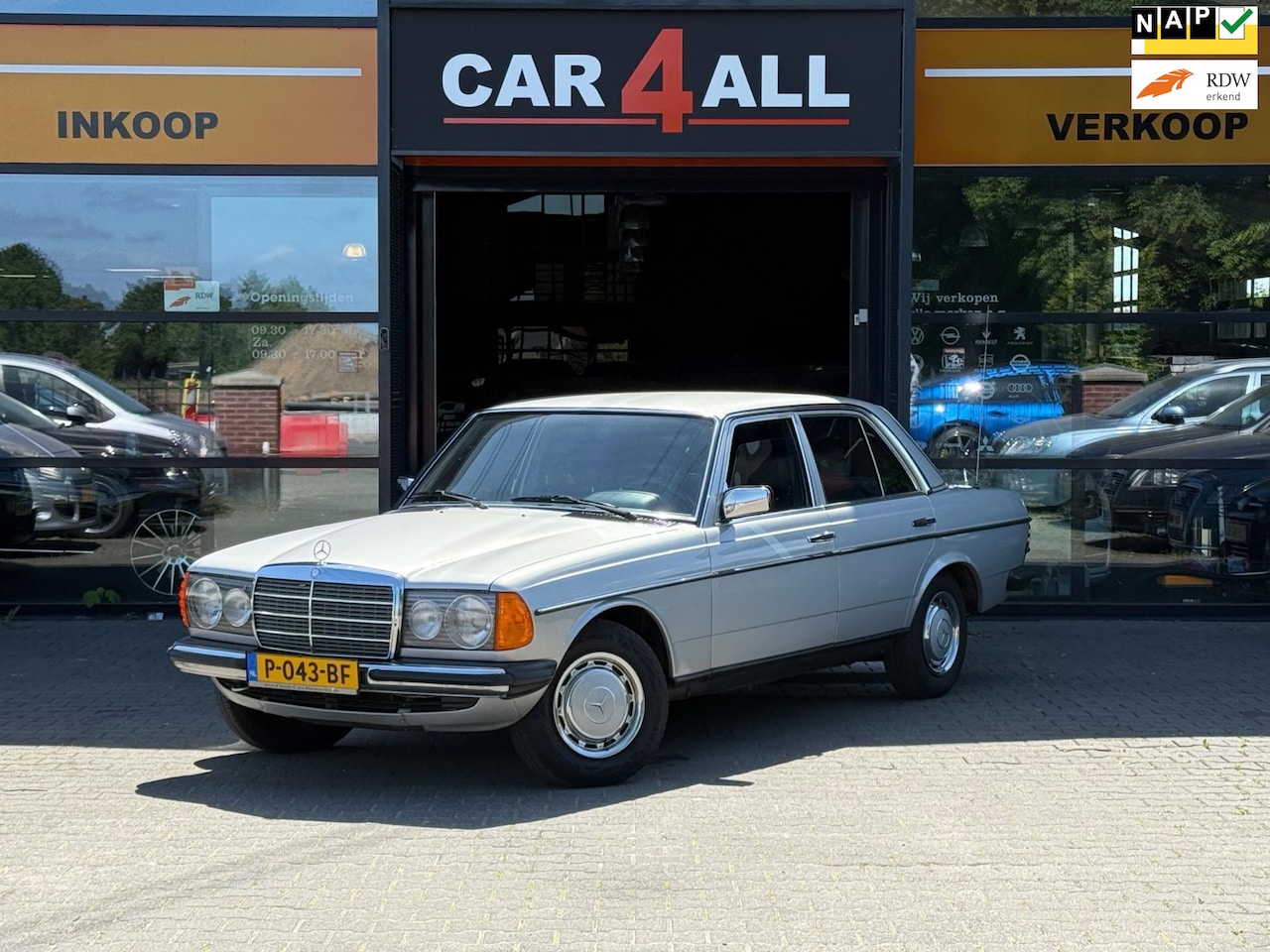 Mercedes-Benz 230 - E COMPLEET ORIGINEEL/ROESTVRIJ/UITMUNTENDE STAAT - AutoWereld.nl