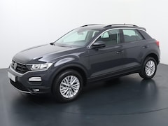 Volkswagen T-Roc - 1.0 TSI Style | 110 PK | Adaptive cruise control | Parkeersensoren | Multifunctioneel stuu