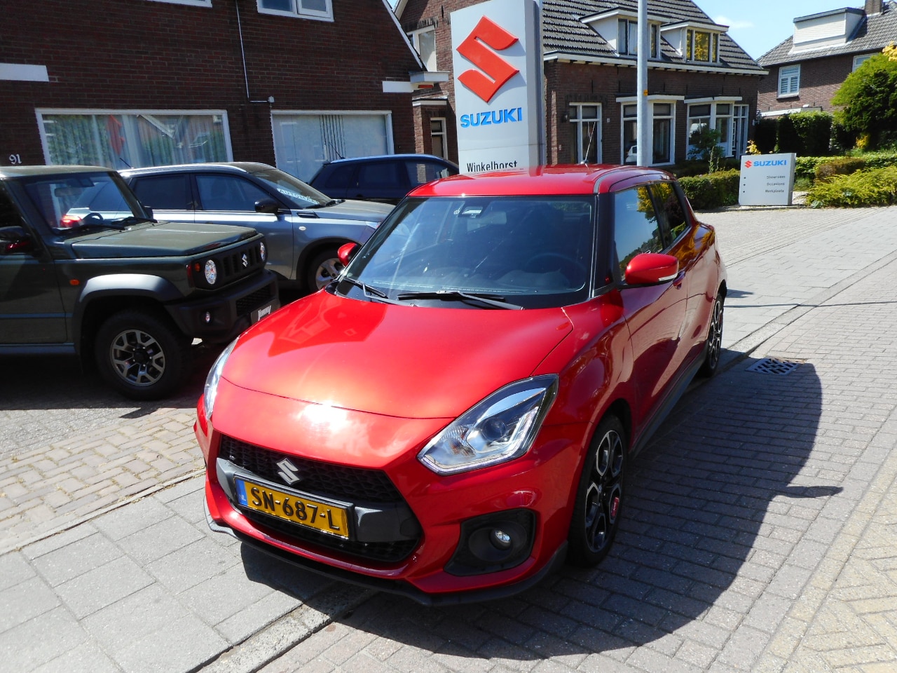 Suzuki Swift - SPORT 1.4 TURBO - AutoWereld.nl