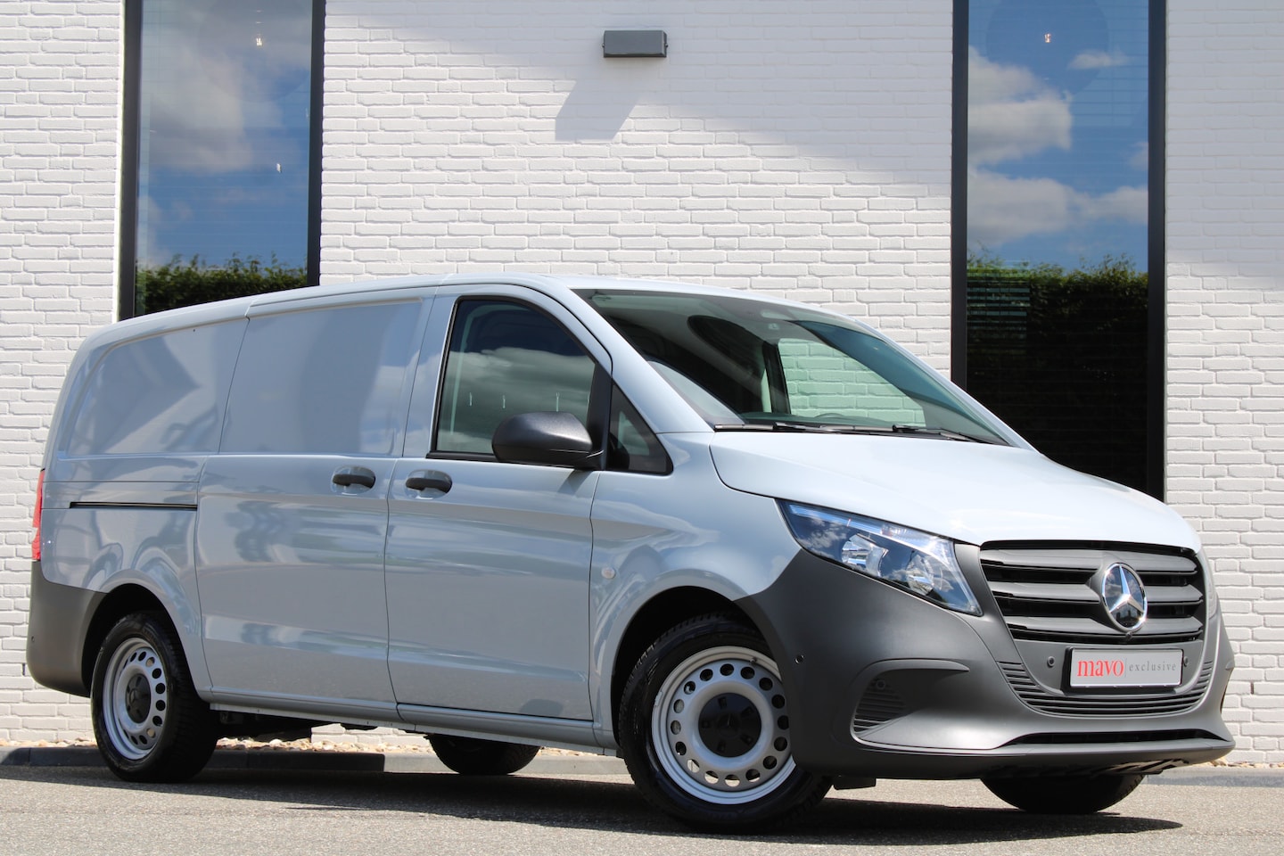 Mercedes-Benz Vito - 114 CDI / BPM VRIJ / Automaat / Lang / 1.700 km!! / PDC / Camera / Navi / NIEUWSTAAT - AutoWereld.nl