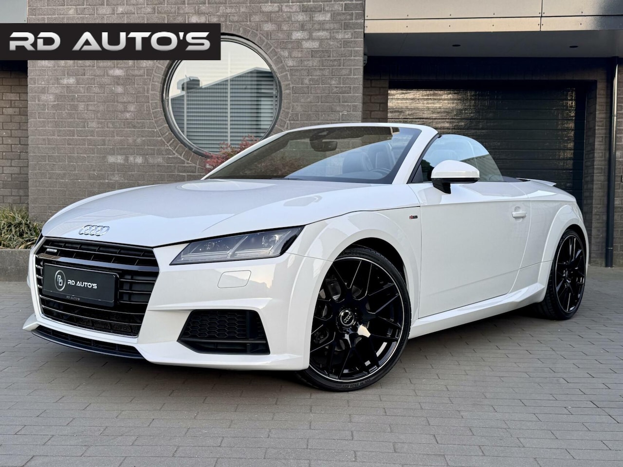 Audi TT Roadster - 2.0 TFSI Quattro S-Line B&O Virtual Stoelverwarming - AutoWereld.nl