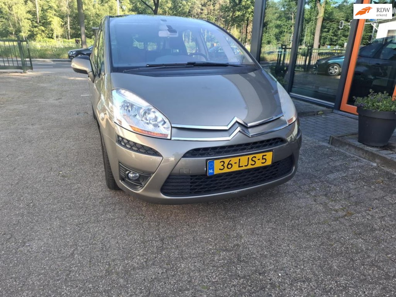Citroën C4 Picasso - 1.8-16V Prestige 5p. 1.8-16V Prestige 5p. - AutoWereld.nl