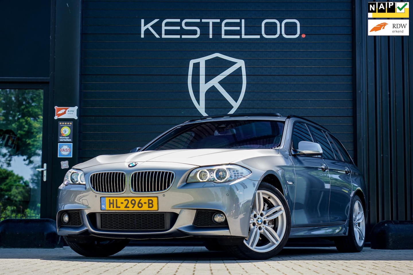 BMW 5-serie Touring - 535xi 3x M-PAKKET TREKHAAK/PANO/LEDER/HUD/STANDKACHEL/19" BREEDSET/KEYLESS/BIXENON/MEMORY/ - AutoWereld.nl